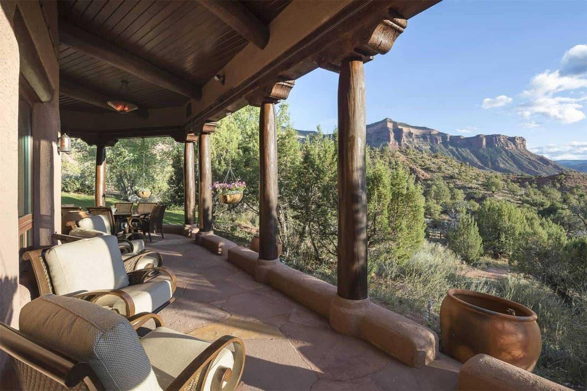 West Creek Ranch. No es la prmera vez que John Hendricks vende esta mansión, en 2017 anunció sus intenciones de poner en el mercado la casa por 133 millones de euros. En esta ocasión sube el precio a 250 millones