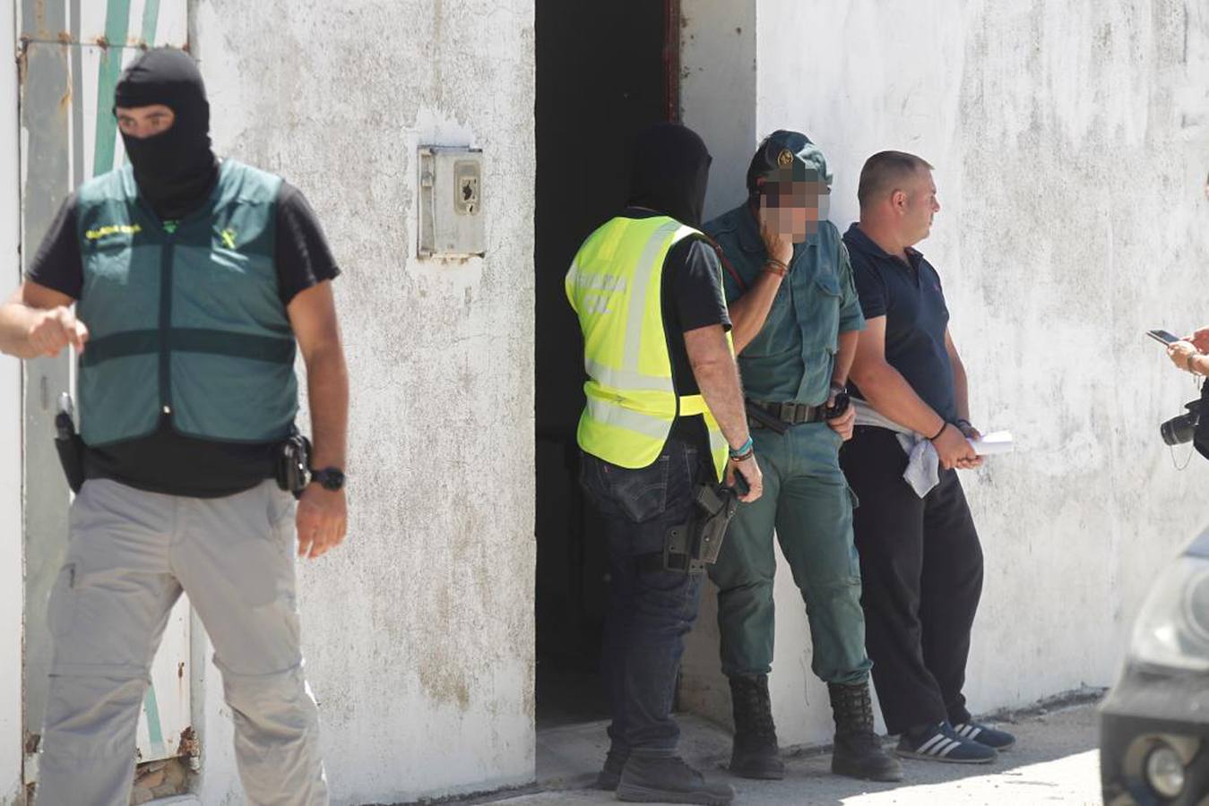 La Guardia Civil arresta a 15 personas en la macrorredada a orillas del Guadalquivir