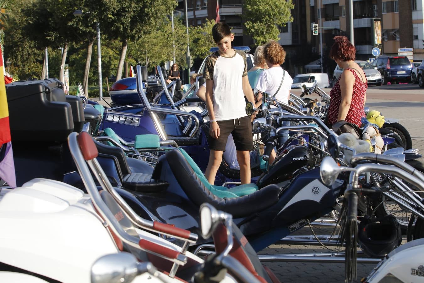 El paseo en moto de jóvenes con síndrome de Down, en imágenes