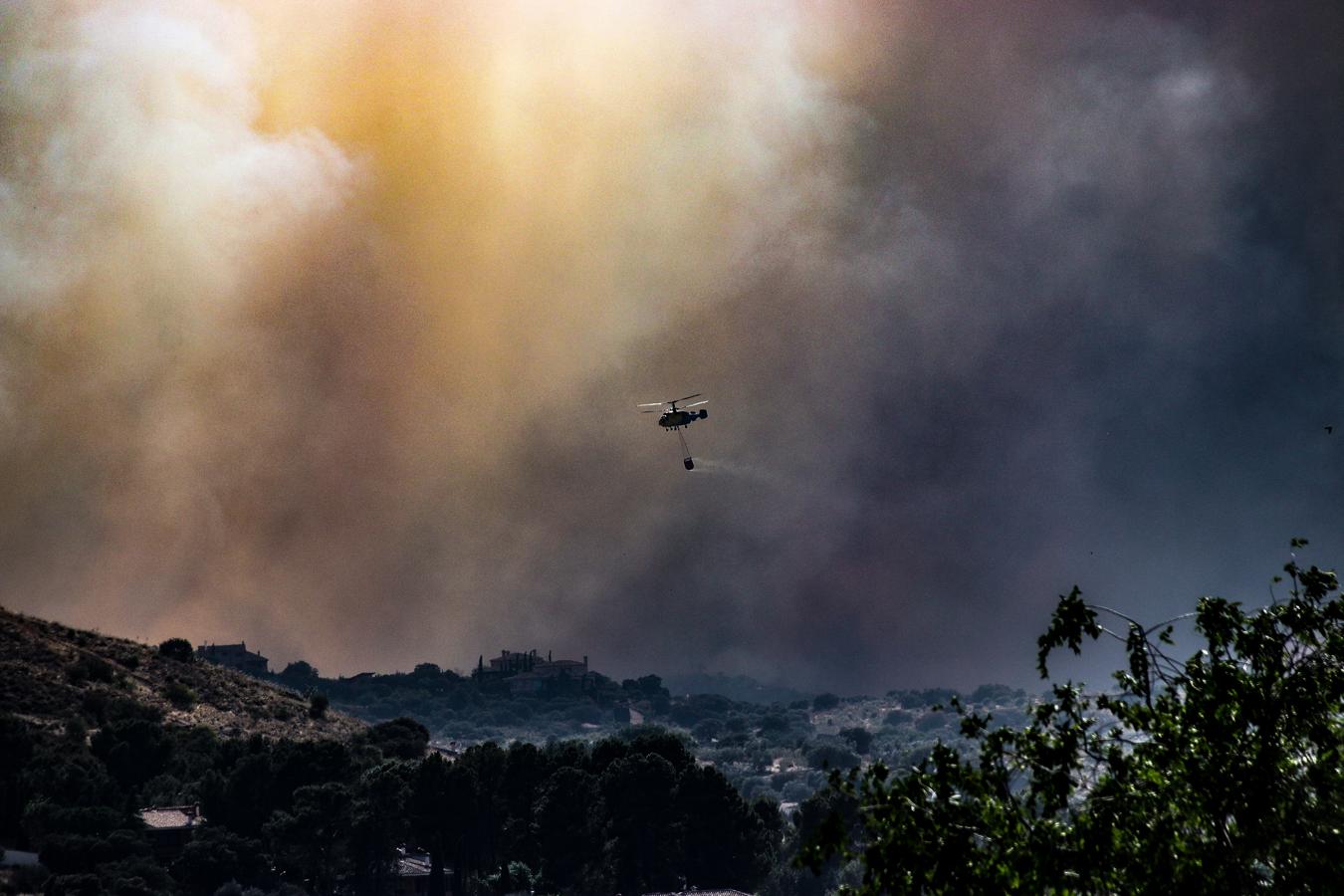 Las imágenes del incendio de la urbanización Montesión de Toledo