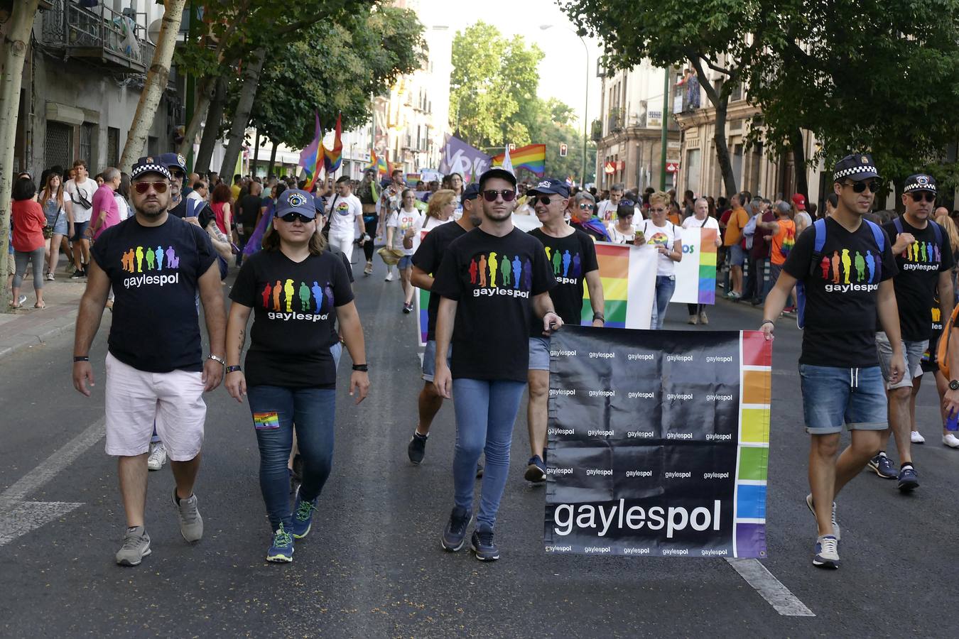 En imágenes, la cabalgata del orgullo LGTBI en Sevilla