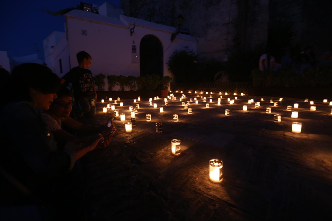 Fotos: Noche de las Velas en Vejer
