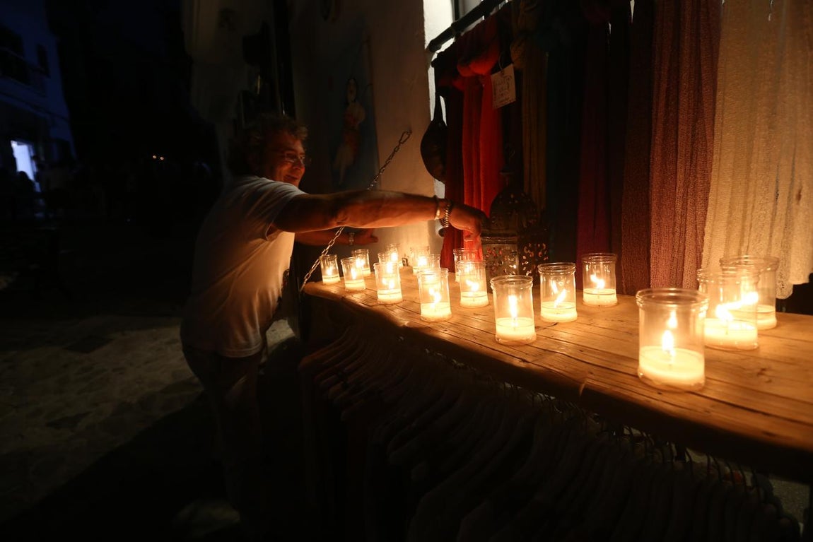 Fotos: Noche de las Velas en Vejer