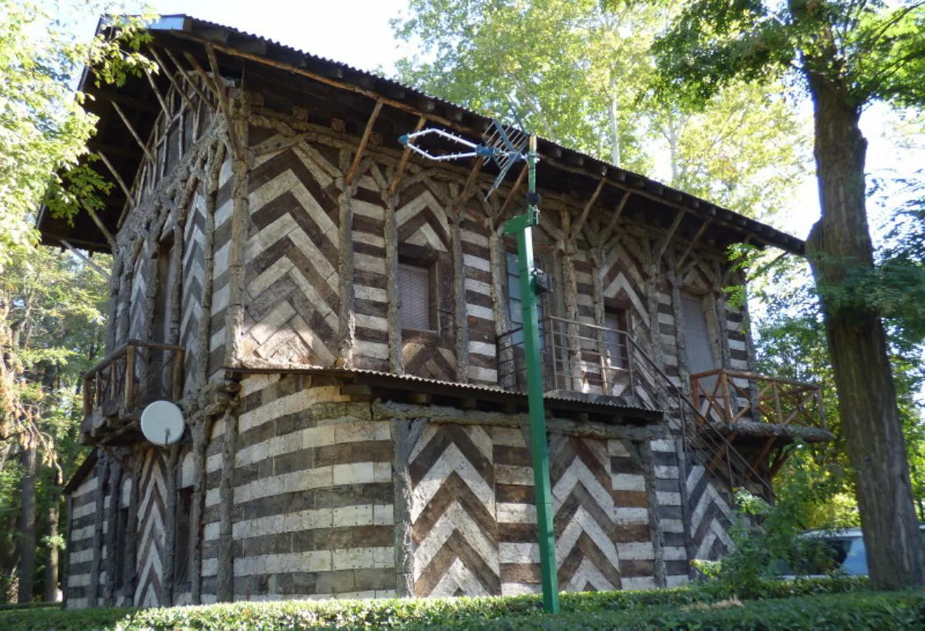 Fachada posterior de Casa de Corcho en 2015. Foto RAFAEL DEL CERRO. 