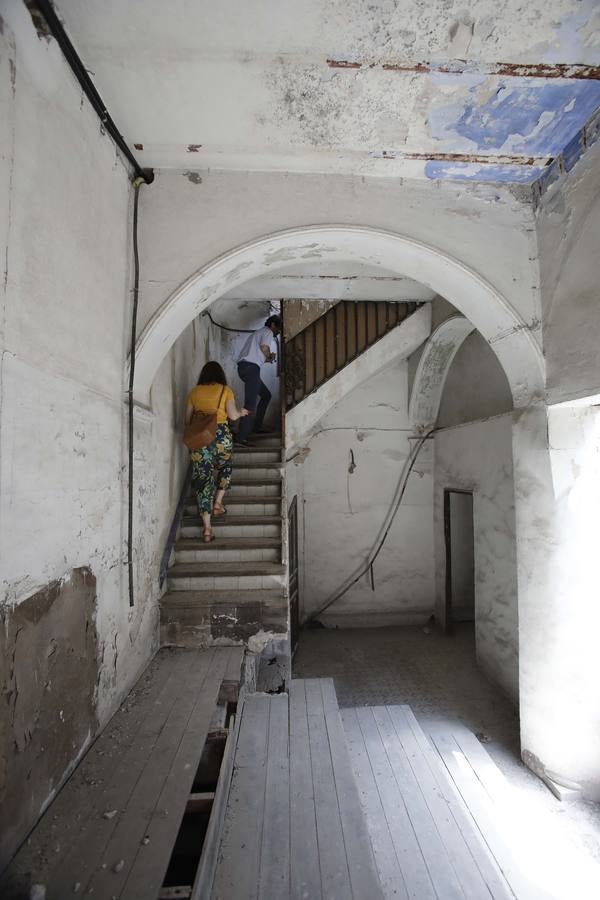 En el interior del antiguo cine de la calle Trajano (y II)