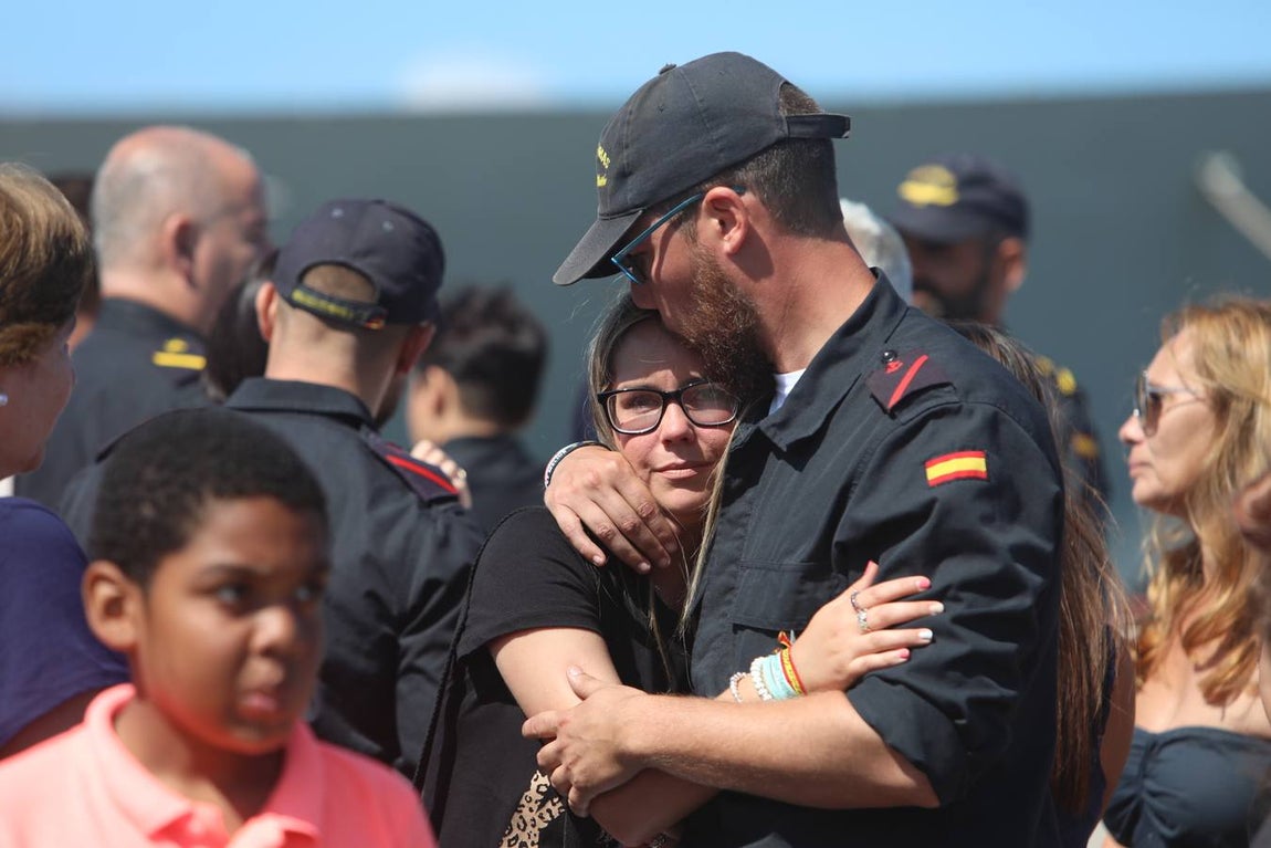 Las fotos de la despedida a la fragata Canarias