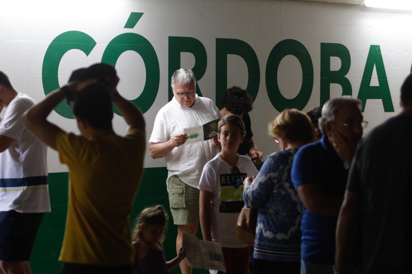 La renovación de abonos del Córdoba CF, en imágenes