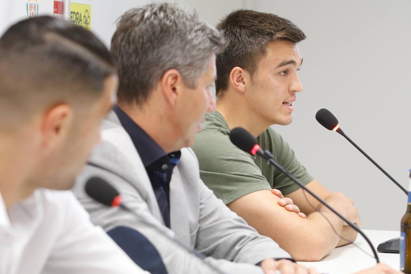 La presentación de Víctor Ruiz y Edu Frías en el Córdoba CF, en imágenes