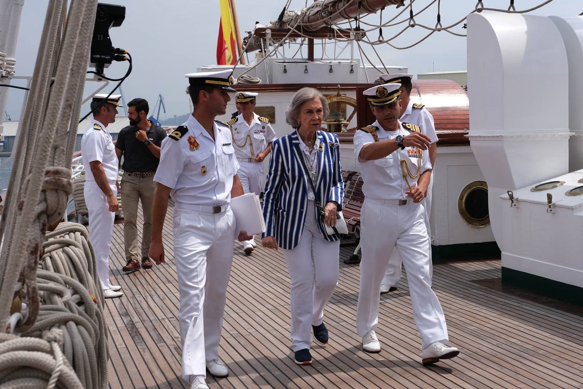 FOTOS: El Juan Sebastián de Elcano arriba en Marín en el 91 crucero de instrucción