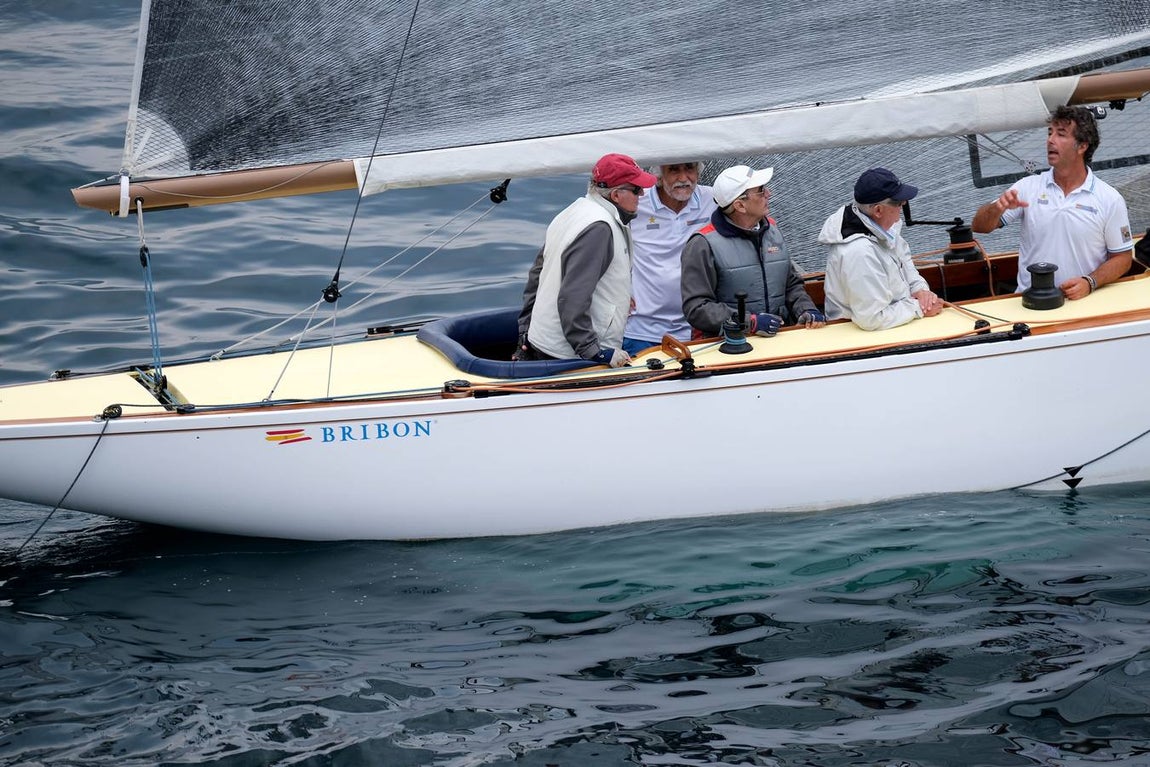 FOTOS: El Juan Sebastián de Elcano arriba en Marín en el 91 crucero de instrucción