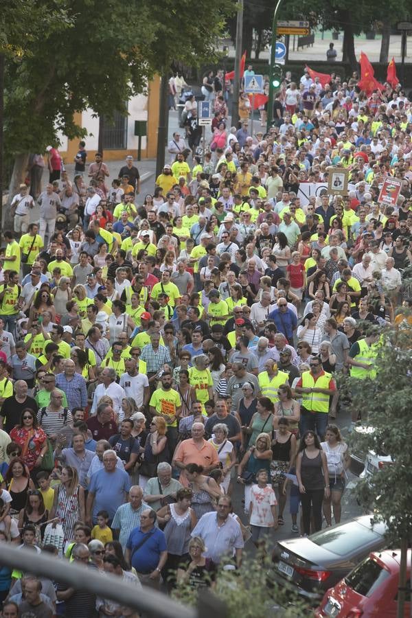 La manifestación contra el ERE en ABB Córdoba, en imágenes