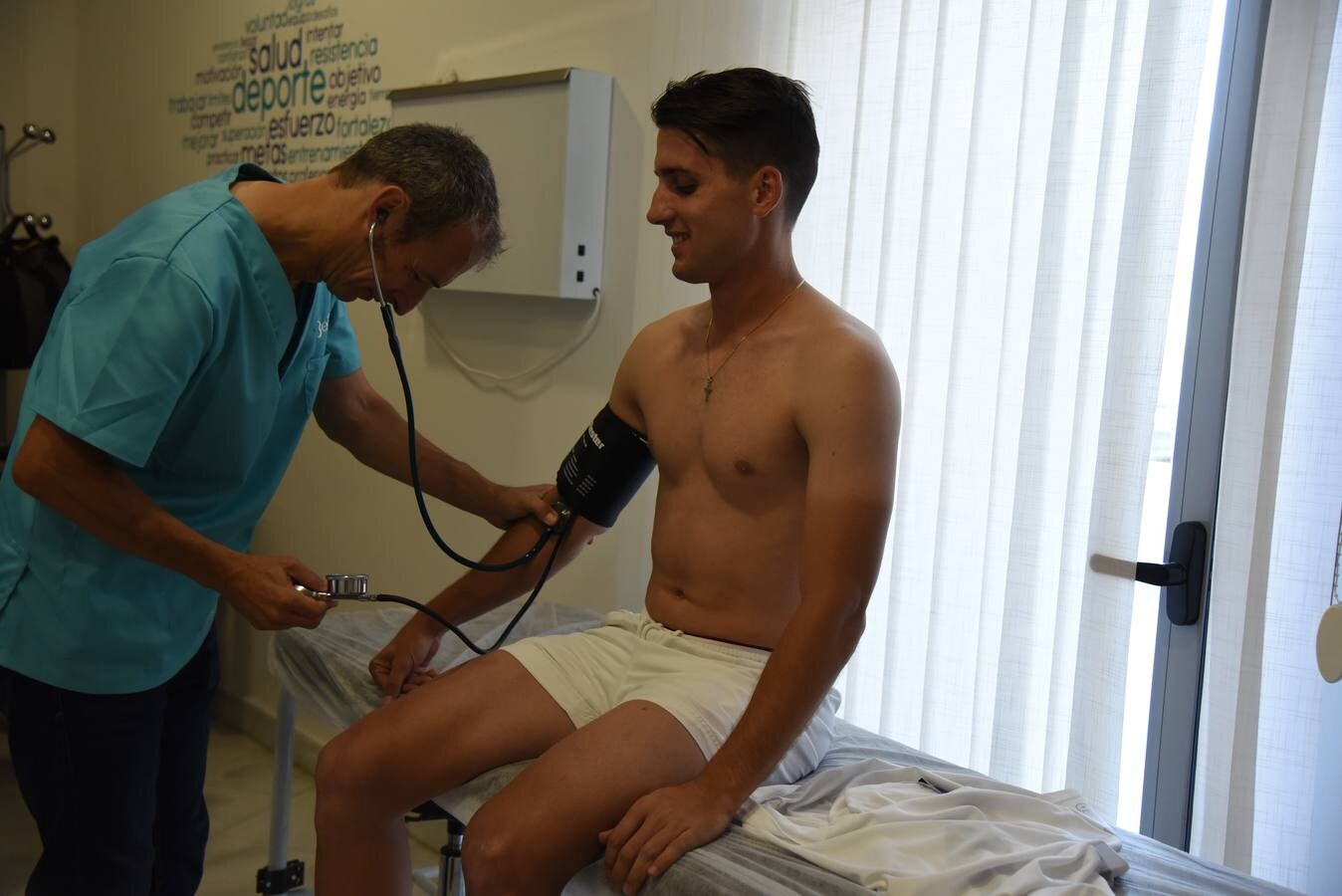 El reconocimiento médico de los jugadores del Córdoba CF, en imágenes