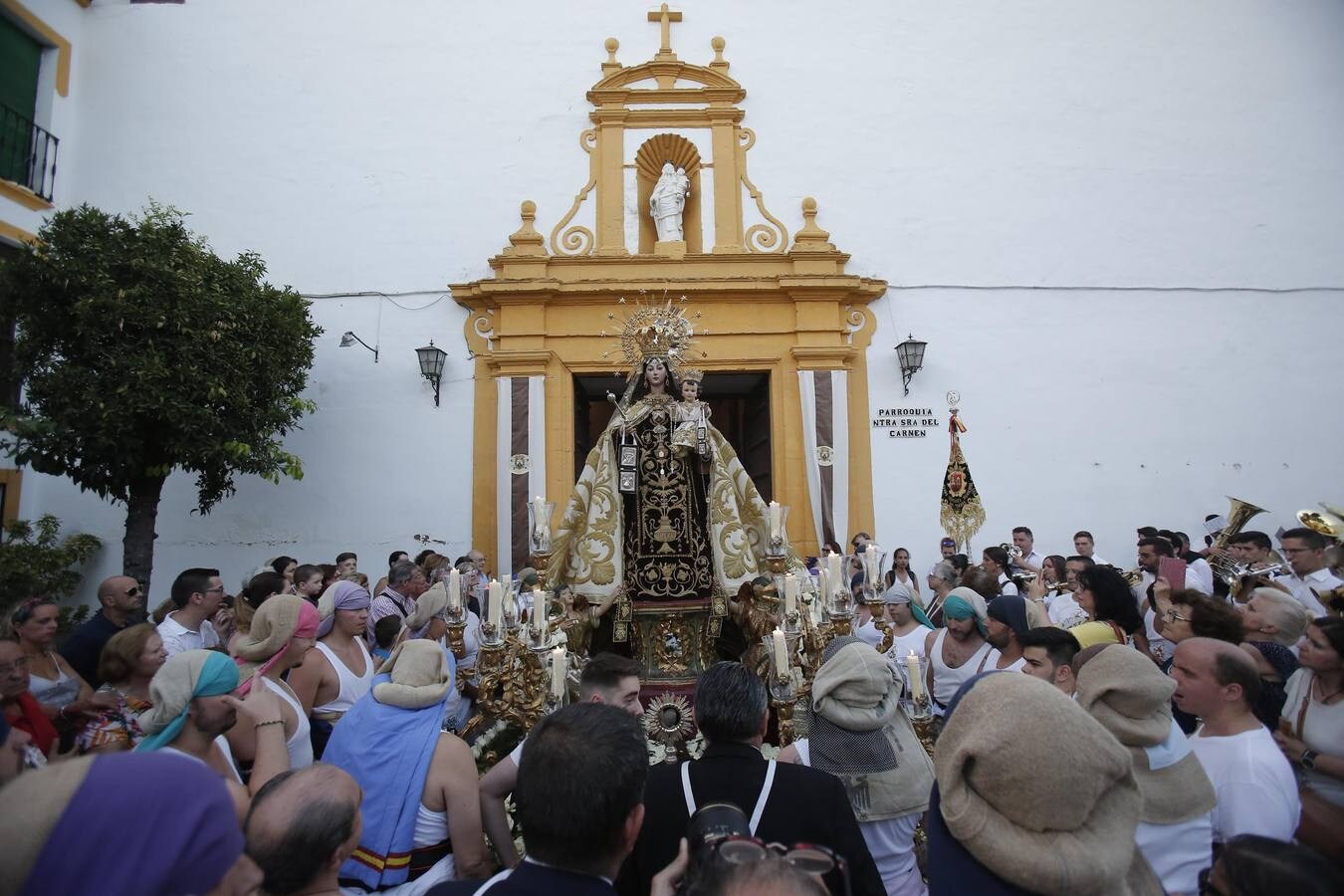 La procesión de la Virgen del Carmen de Puerta Nueva en Córdoba, en imágenes