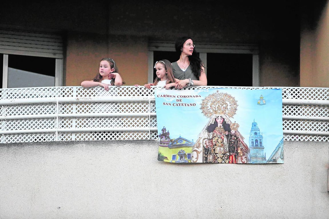 La procesión de la Virgen del Carmen de San Cayetano en Córdoba, en imágenes