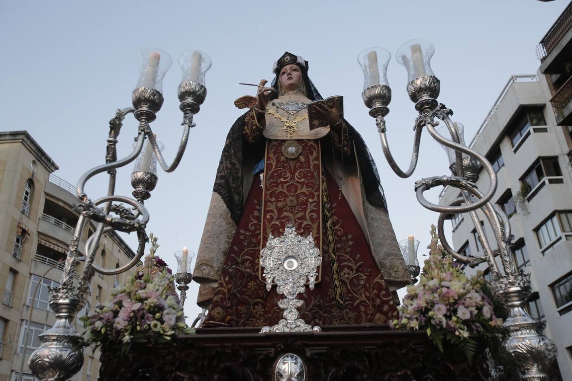La procesión de la Virgen del Carmen de San Cayetano en Córdoba, en imágenes