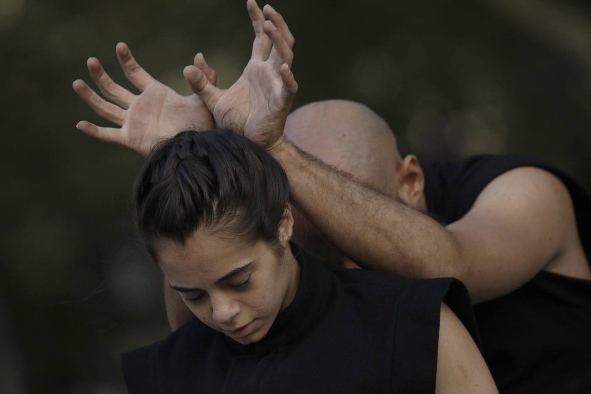 En imágenes, representación del espectáculo de danza «Uncia»