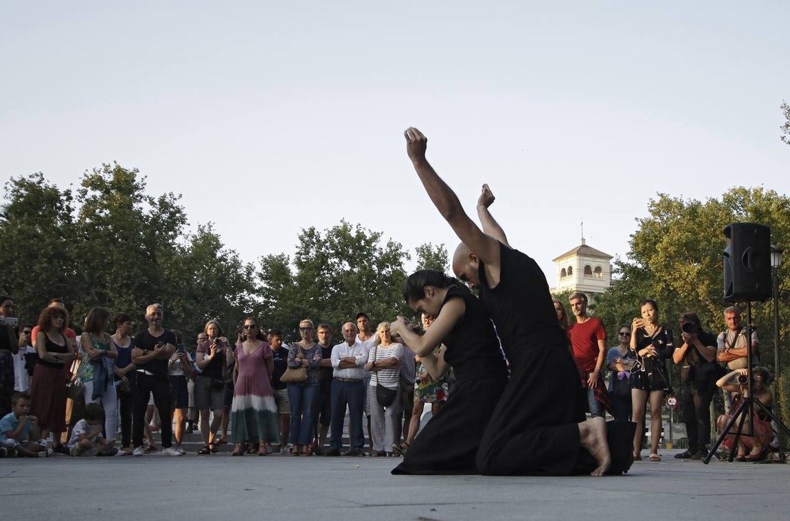 En imágenes, representación del espectáculo de danza «Uncia»