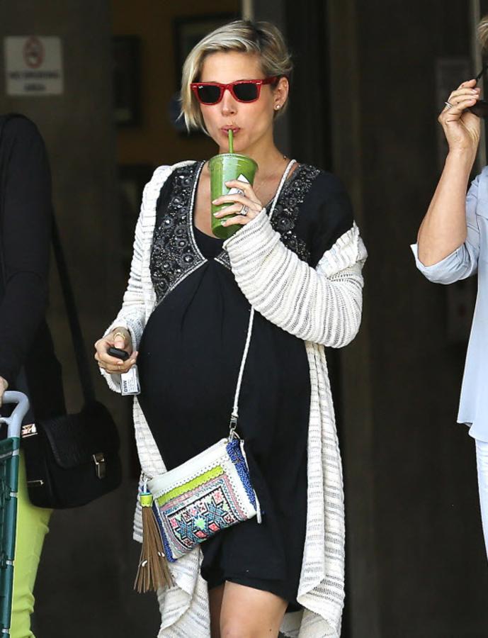 Embarazos. La actriz dio a luz a su primera hija, India Rose, el 8 de mayo de 2012. Dos años después, el 18 de marzo de 2014, el matrimonio tuvo a sus dos mellizos, Tristan y Sasha.