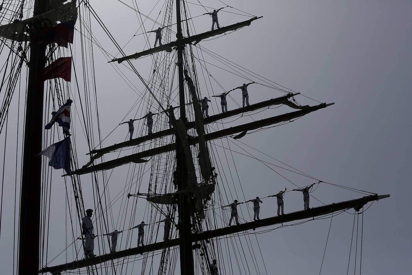 Elcano concluye en Cádiz su 91º crucero de instrucción