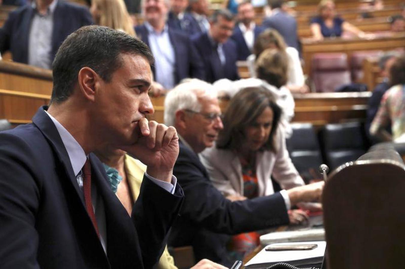 El Presidente en funciones, Pedro Sánchez, minutos antes de su discurso. 