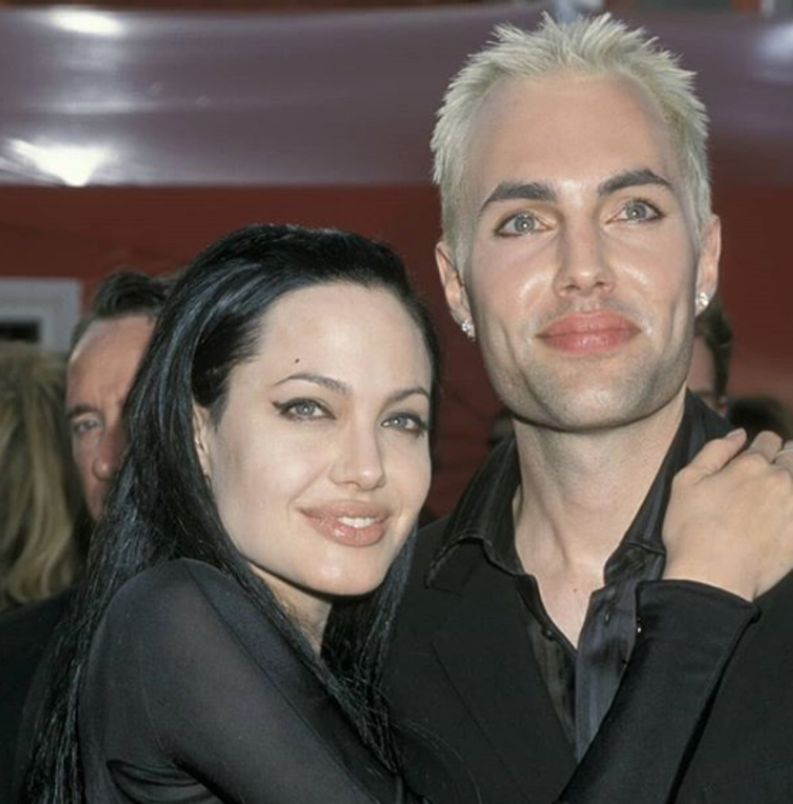 Angelina Jolie y James Heaven. 