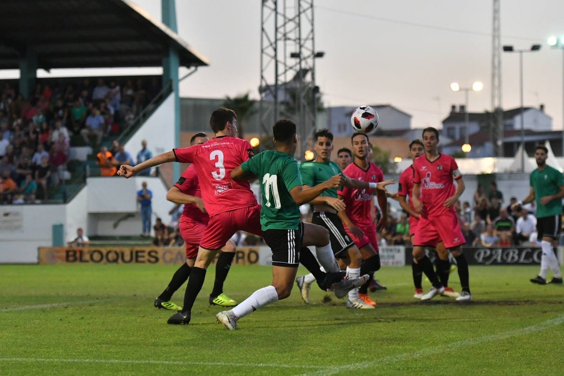 El CD Pozoblanco-Córdoba CF, en imágenes