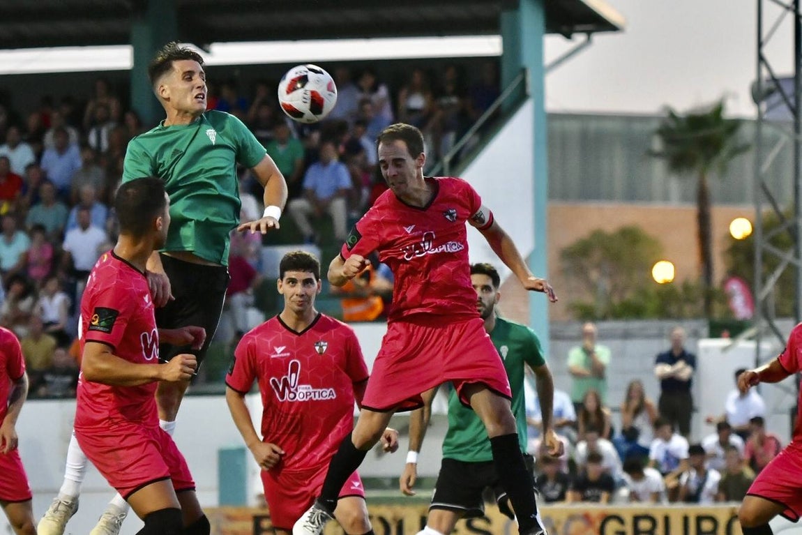 El CD Pozoblanco-Córdoba CF, en imágenes