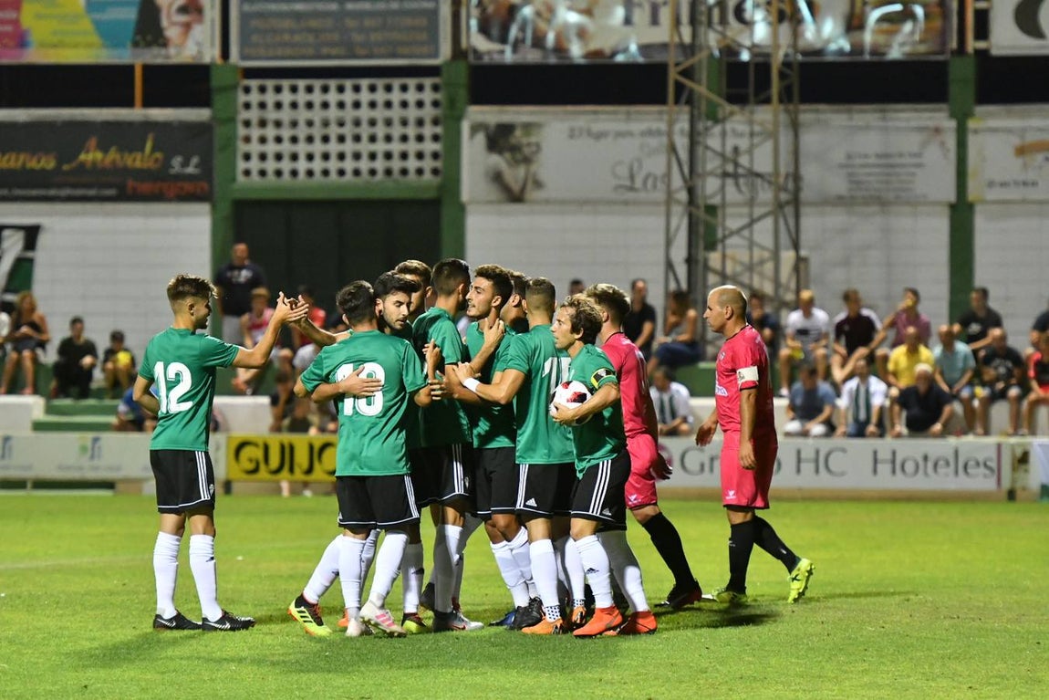 El CD Pozoblanco-Córdoba CF, en imágenes