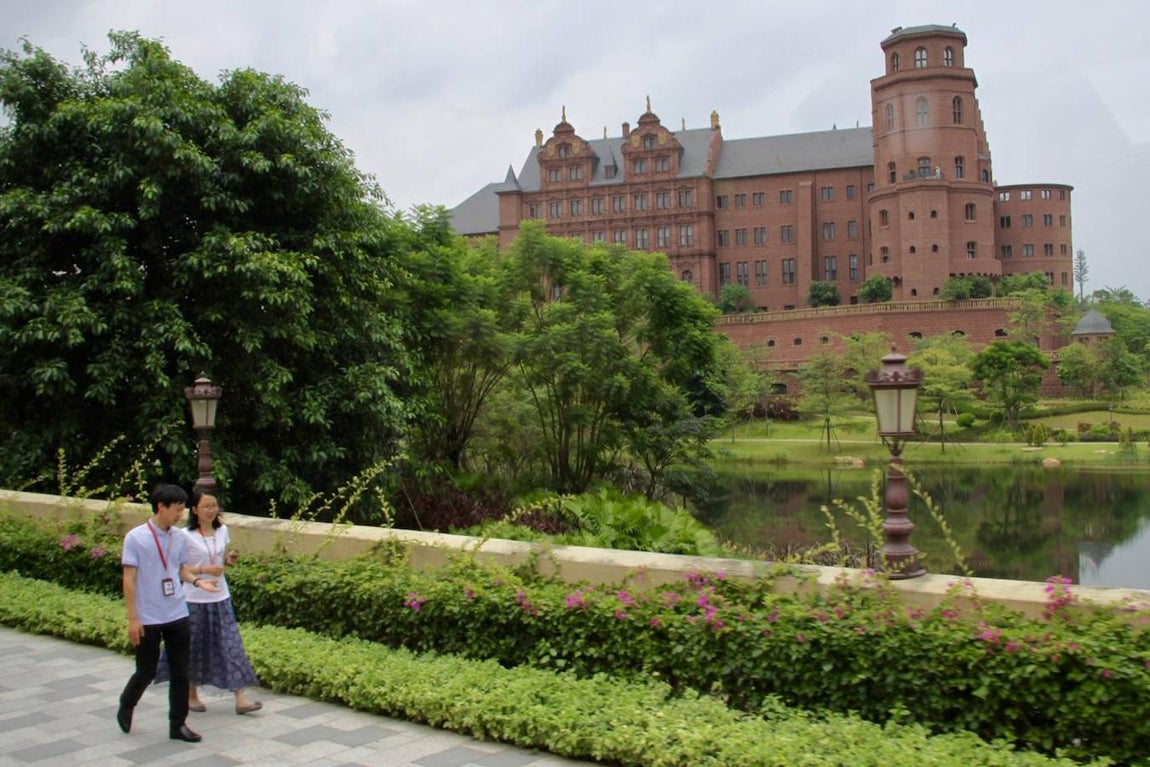 Las fotos más increíbles del Campus de Huawei en China. 