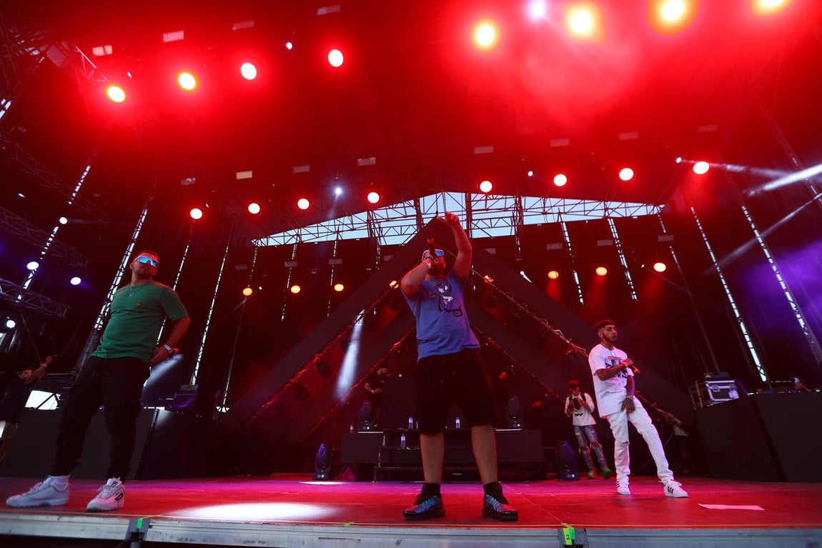 FOTOS: La primera noche de Puro Latino incendia El Puerto