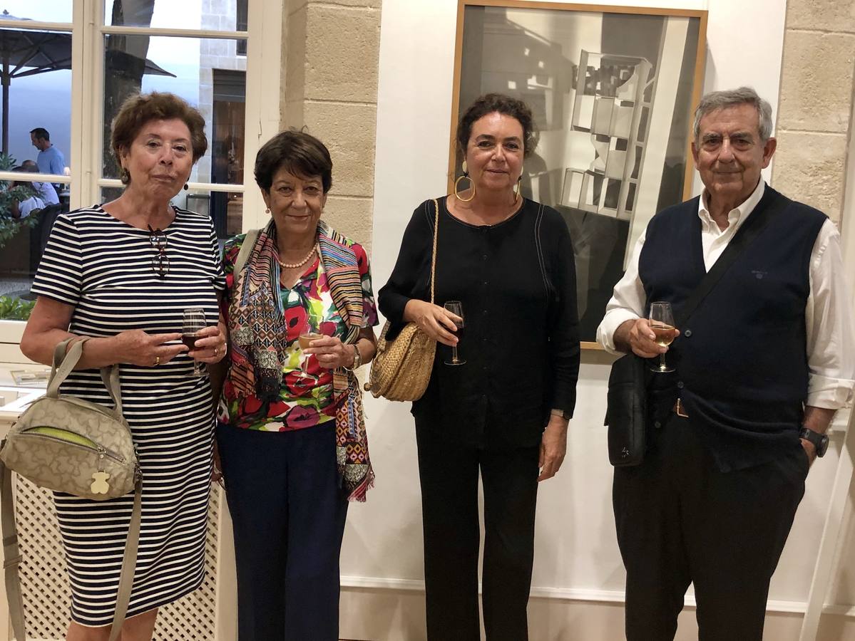María Murciano, María Santos, Magdalena Bachiller, y Jose María Raya. 