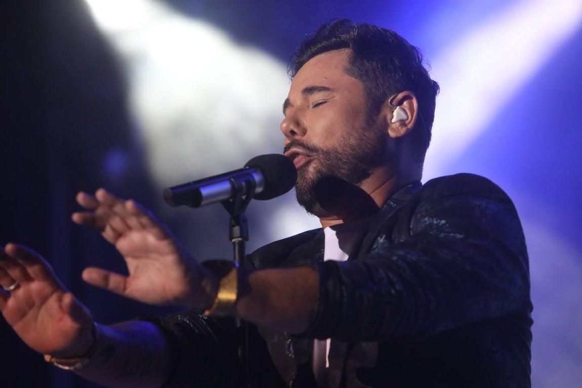 FOTOS: Las imágenes de Miguel Poveda en el Concert Music de Sancti Petri