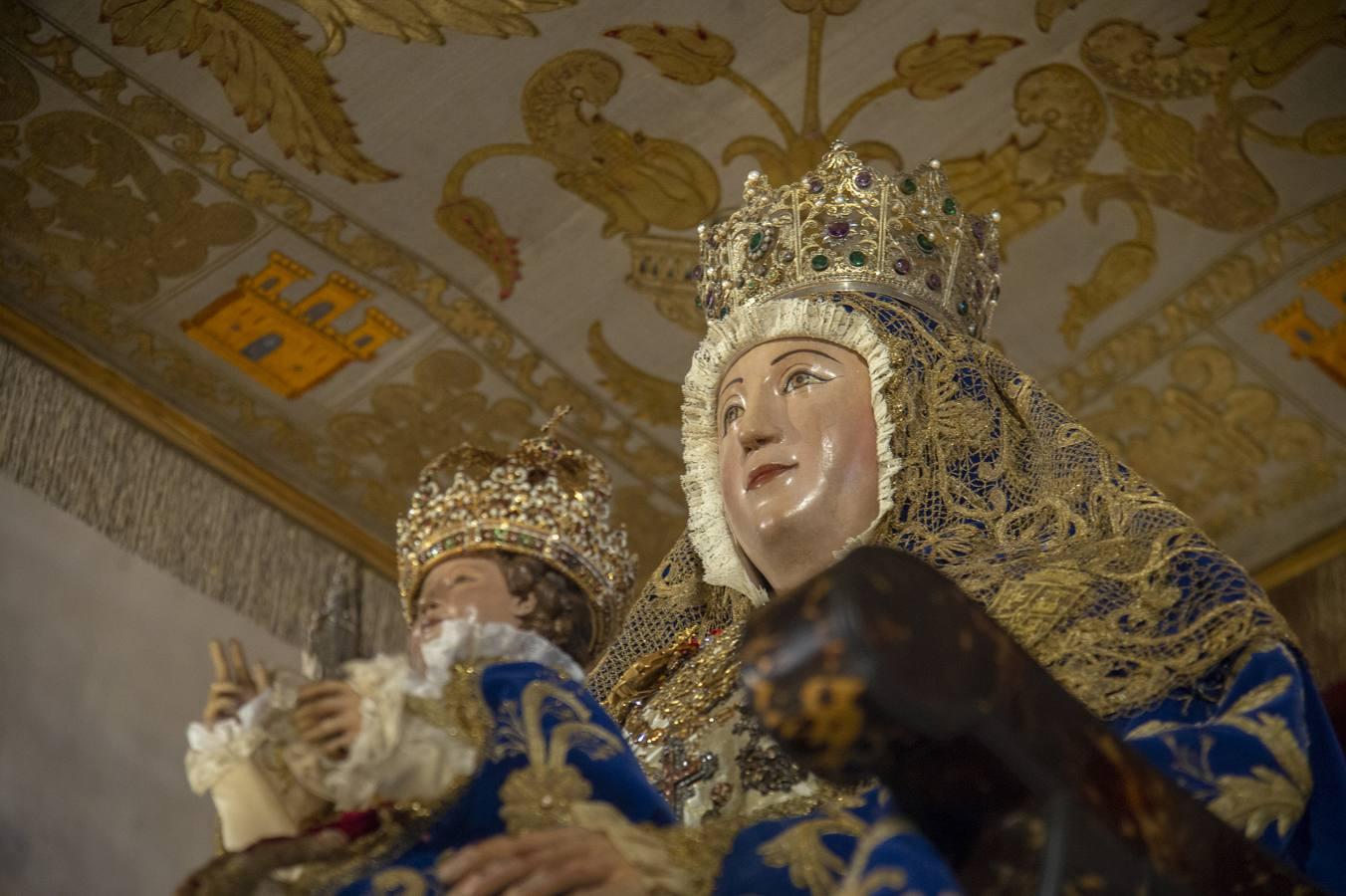 La Virgen de los Reyes en el altar del Jubileo