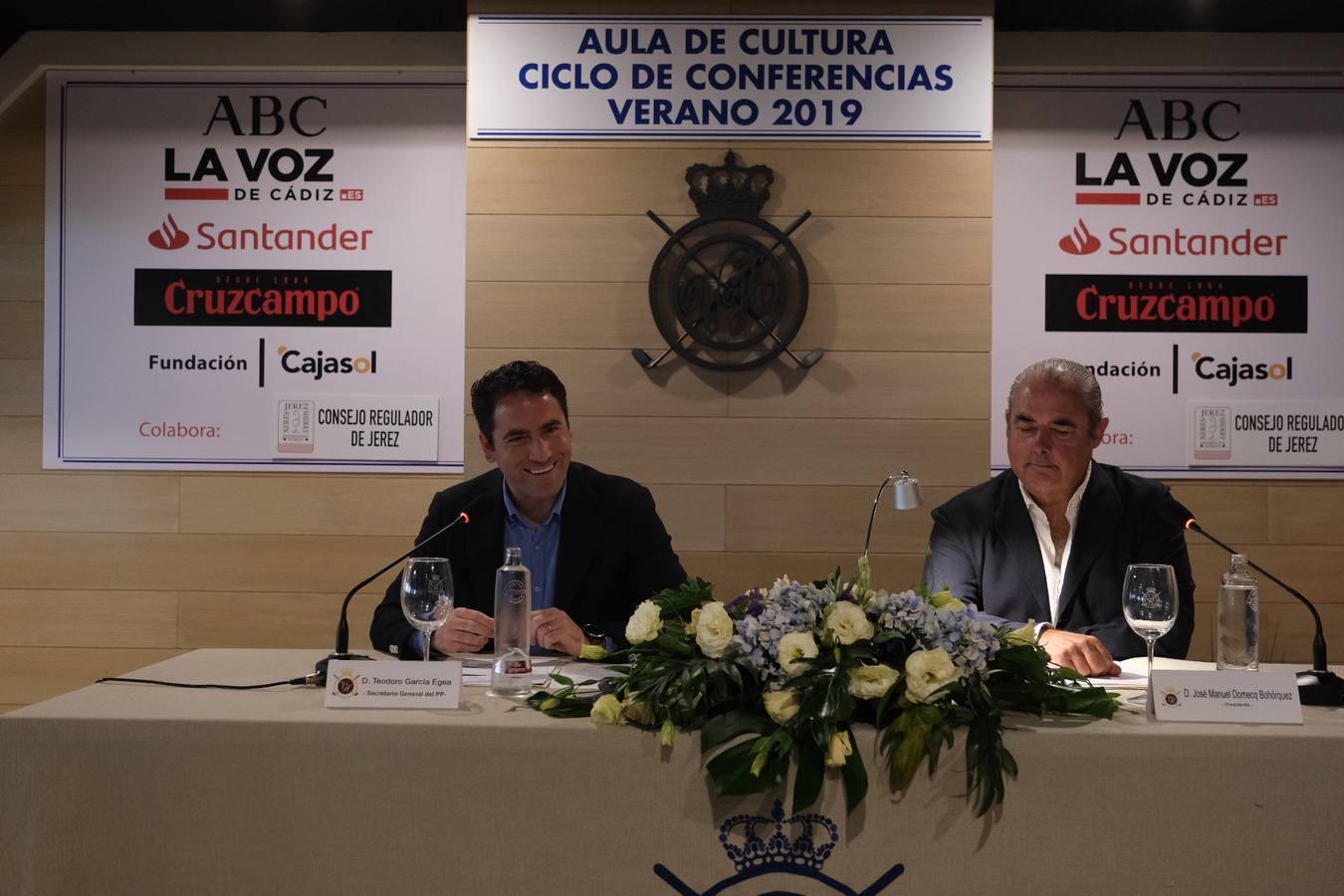 FOTOS: García Egea en el Aula de Cultura de Vistahermosa, en El Puerto