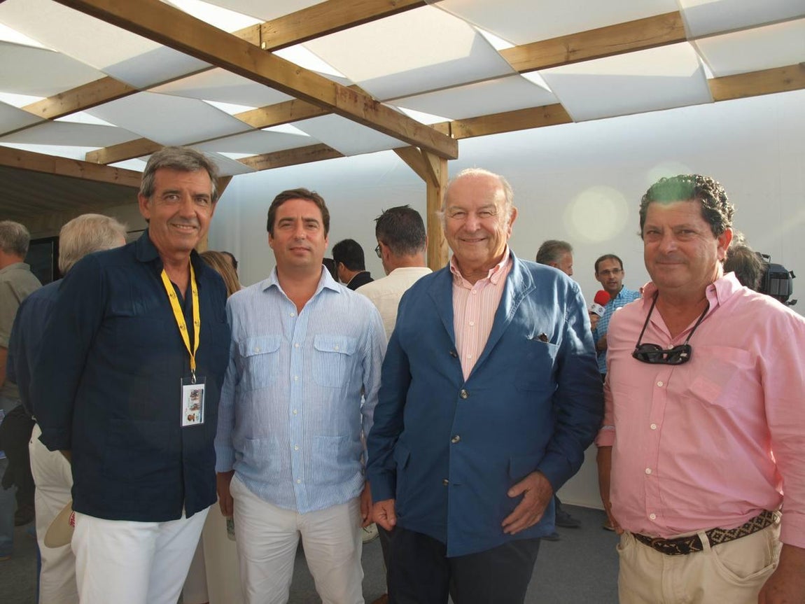Juan Francisco Pavón, José María Garzón, Álvaro Domecq y Hermenegildo Mergelina. 