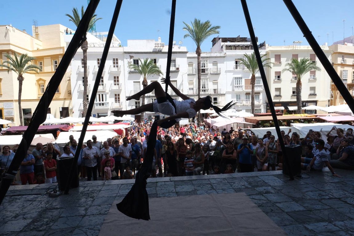 Las mejores imágenes del Mercado Andalusí de Cádiz