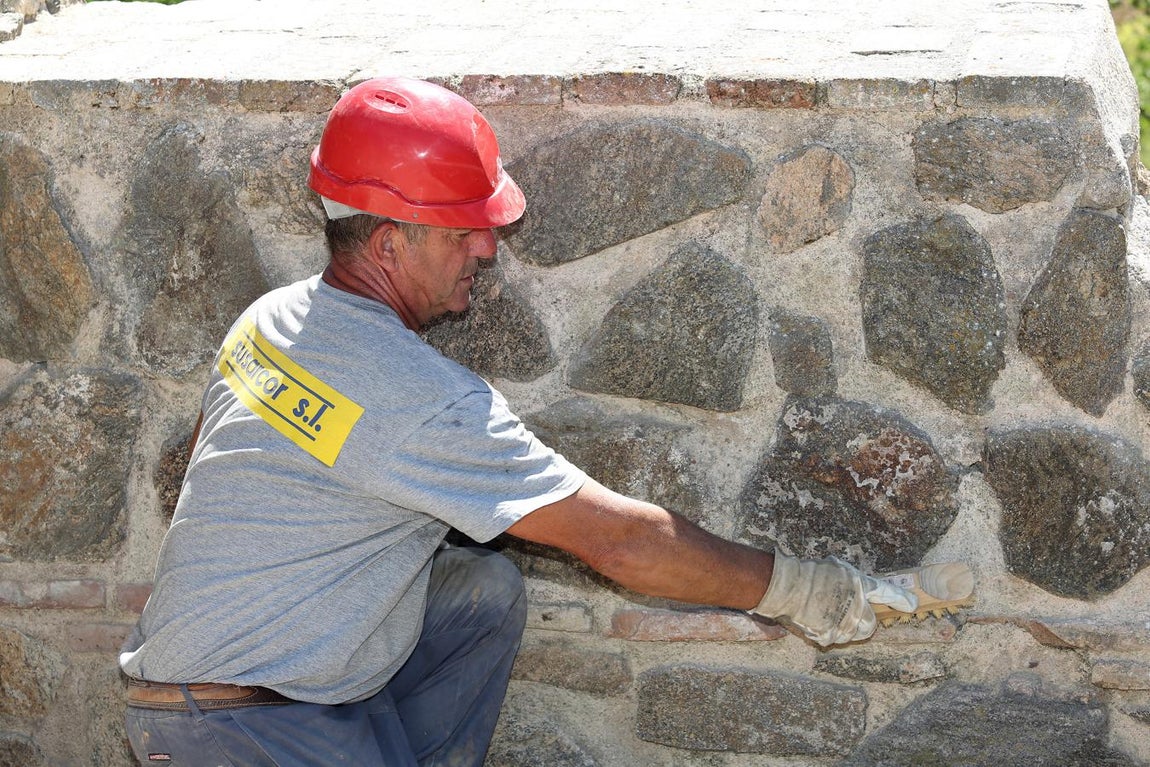 Las obras de la Torre del Hierro, en imágenes