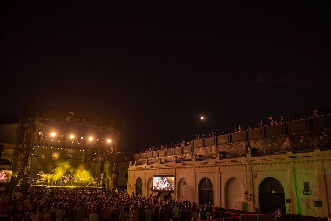 El concierto de Álvaro Soler en el Tío Pepe Festival, en imágenes