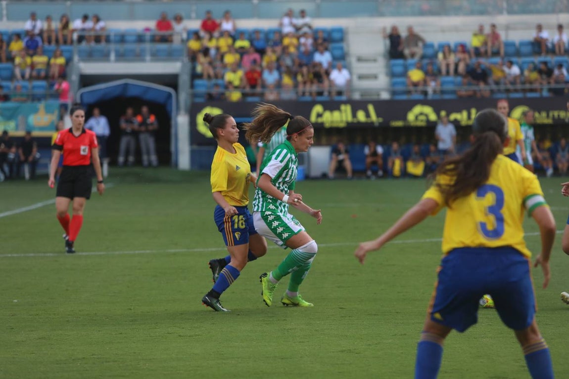 Las FOTOS del partido del Cádiz CF Femenino ante el Betis