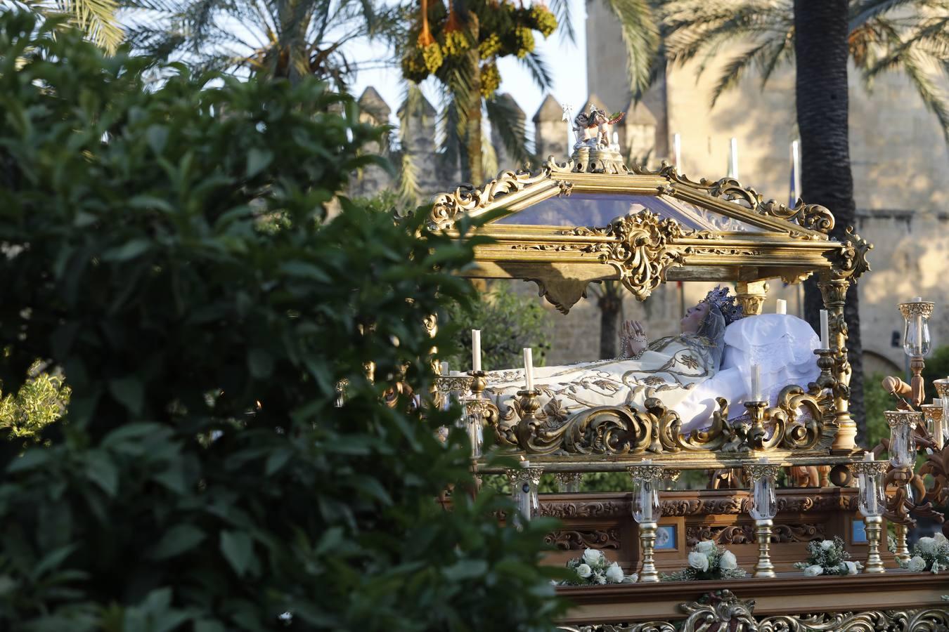 La procesión de la Virgen del Tránsito, en imágenes