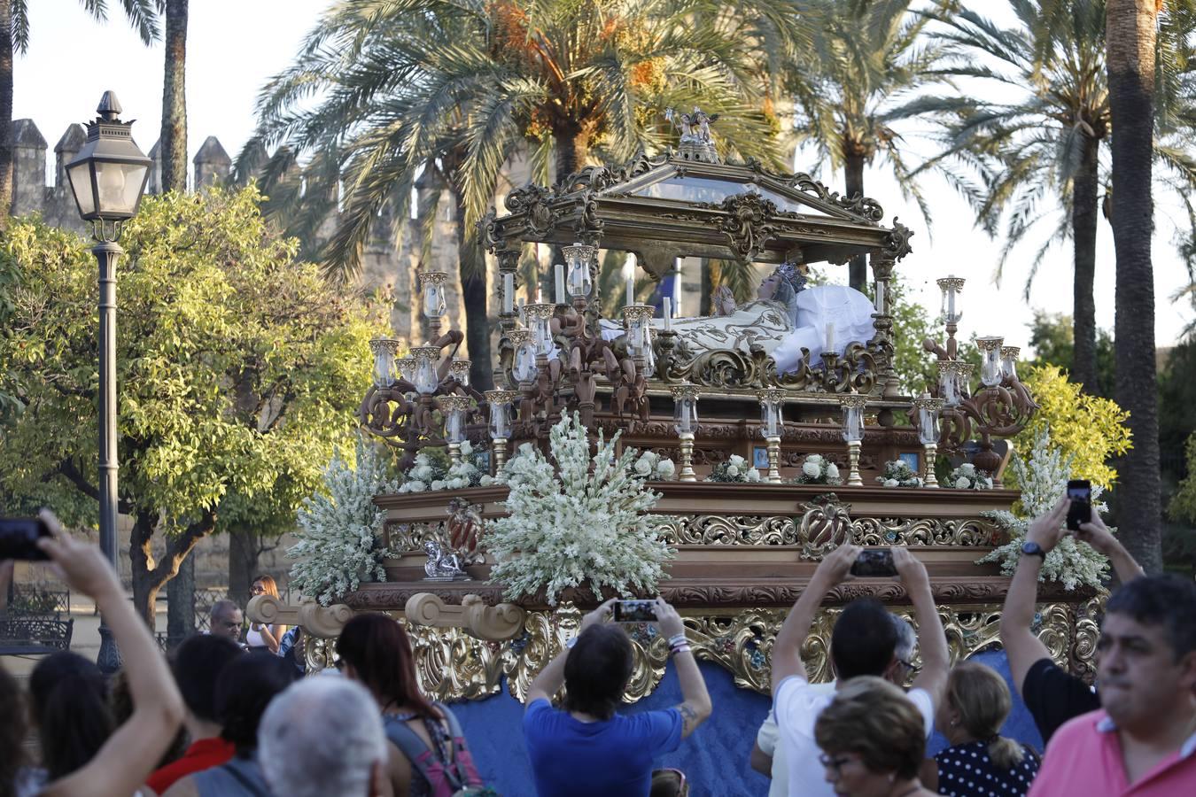 La procesión de la Virgen del Tránsito, en imágenes