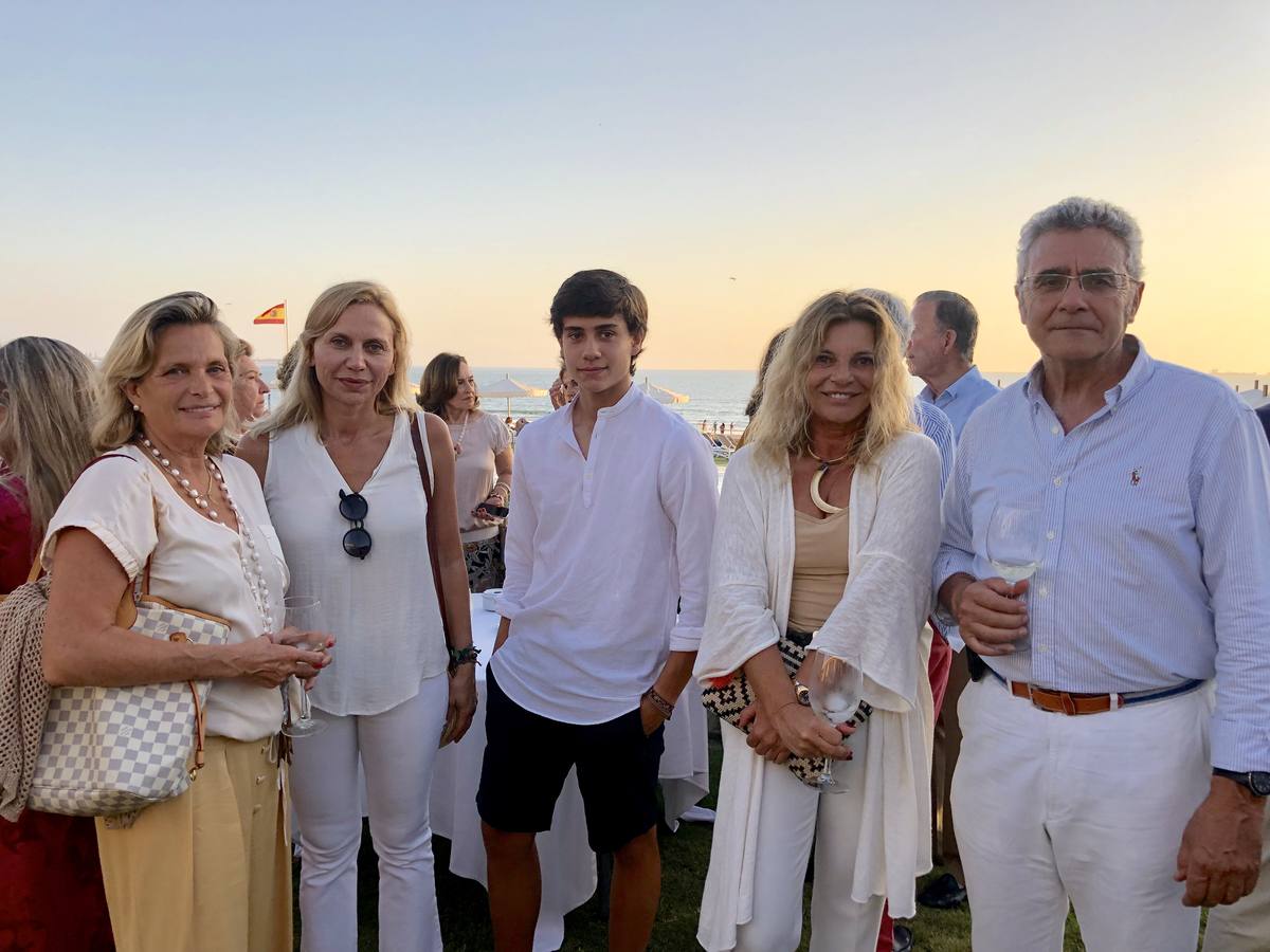 María Villegas, Pilar Aparicio, Julio Aparicio, Maria José Guerra y Fernando Sicre. 