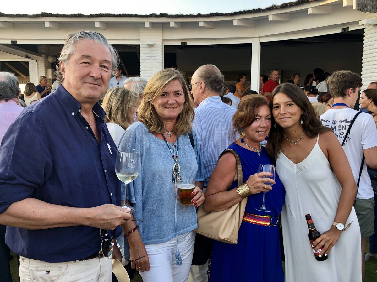 José Manuel Blanco, Reme de la Rosa, Manuela Sacaluga y Teresa Brome. 