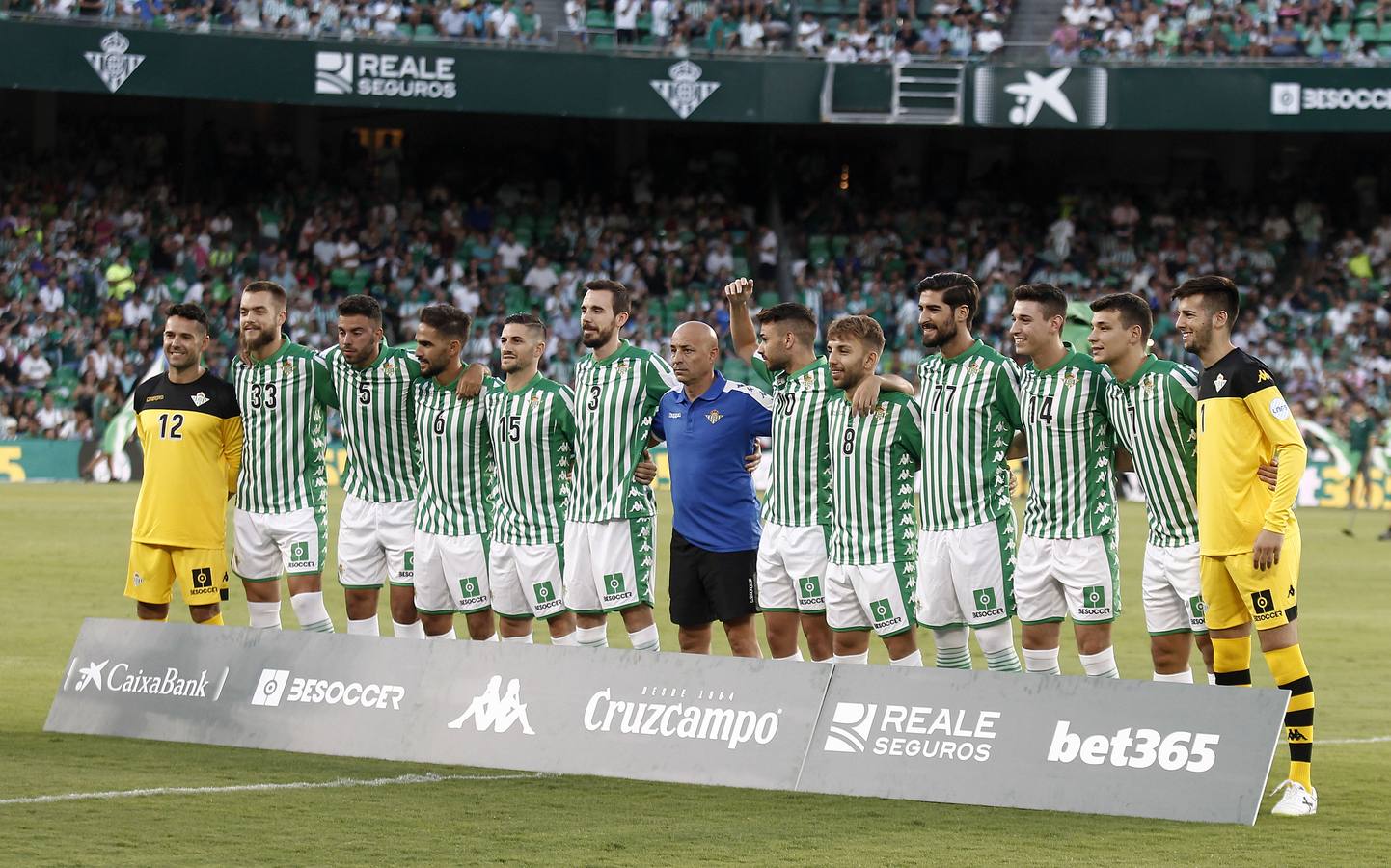 Las mejores imágenes del encuentro entre el Real Betis y el Real Valladolid en el Benito Villamarín