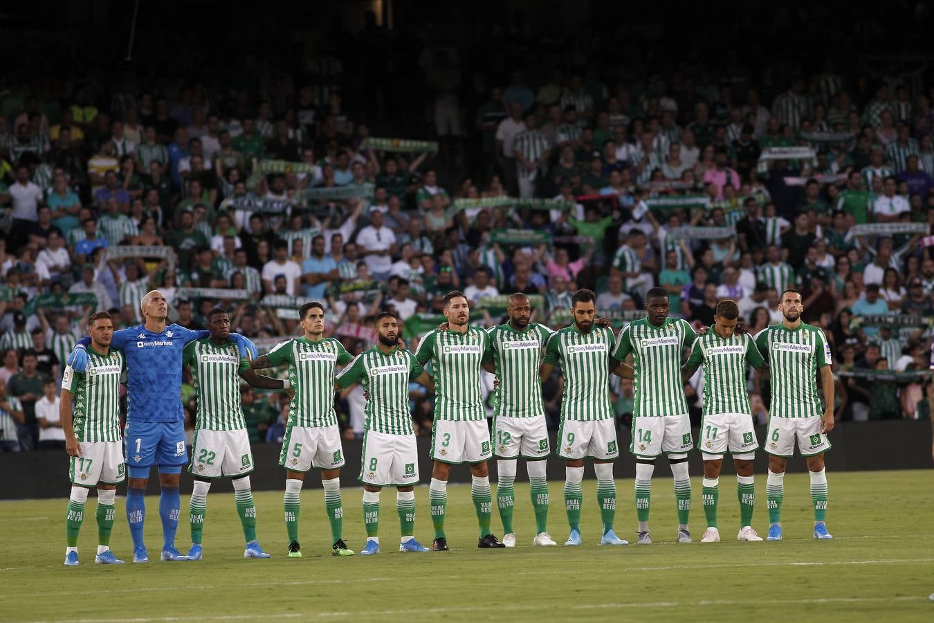 Las mejores imágenes del encuentro entre el Real Betis y el Real Valladolid en el Benito Villamarín