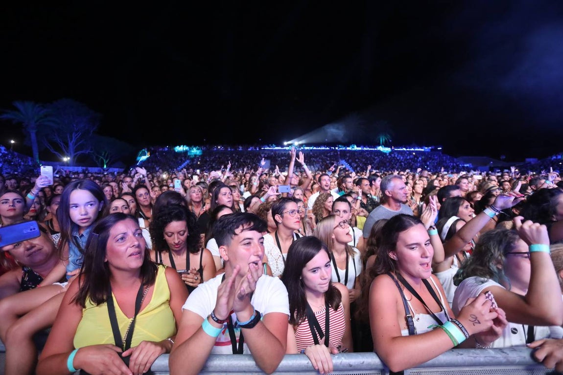 FOTOS: Manuel Carrasco llena el Concert Music de Sancti Petri, en Chiclana