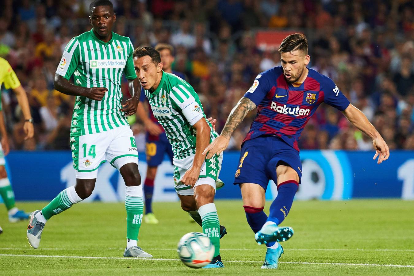 En imágenes, la derrota del Real Betis antes el FC Barcelona en el Camp Nou (5-2)