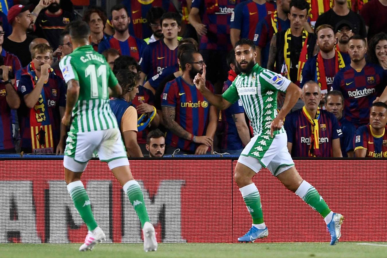 En imágenes, la derrota del Real Betis antes el FC Barcelona en el Camp Nou (5-2)