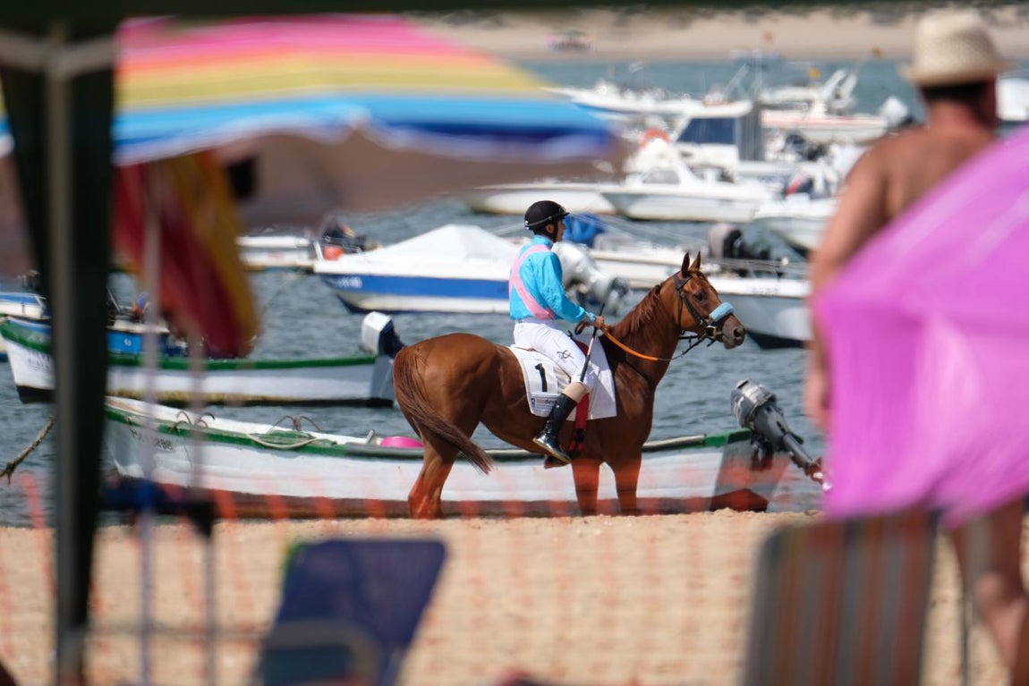 En imágenes, segundo ciclo de las Carreras de Caballos de Sanlúcar