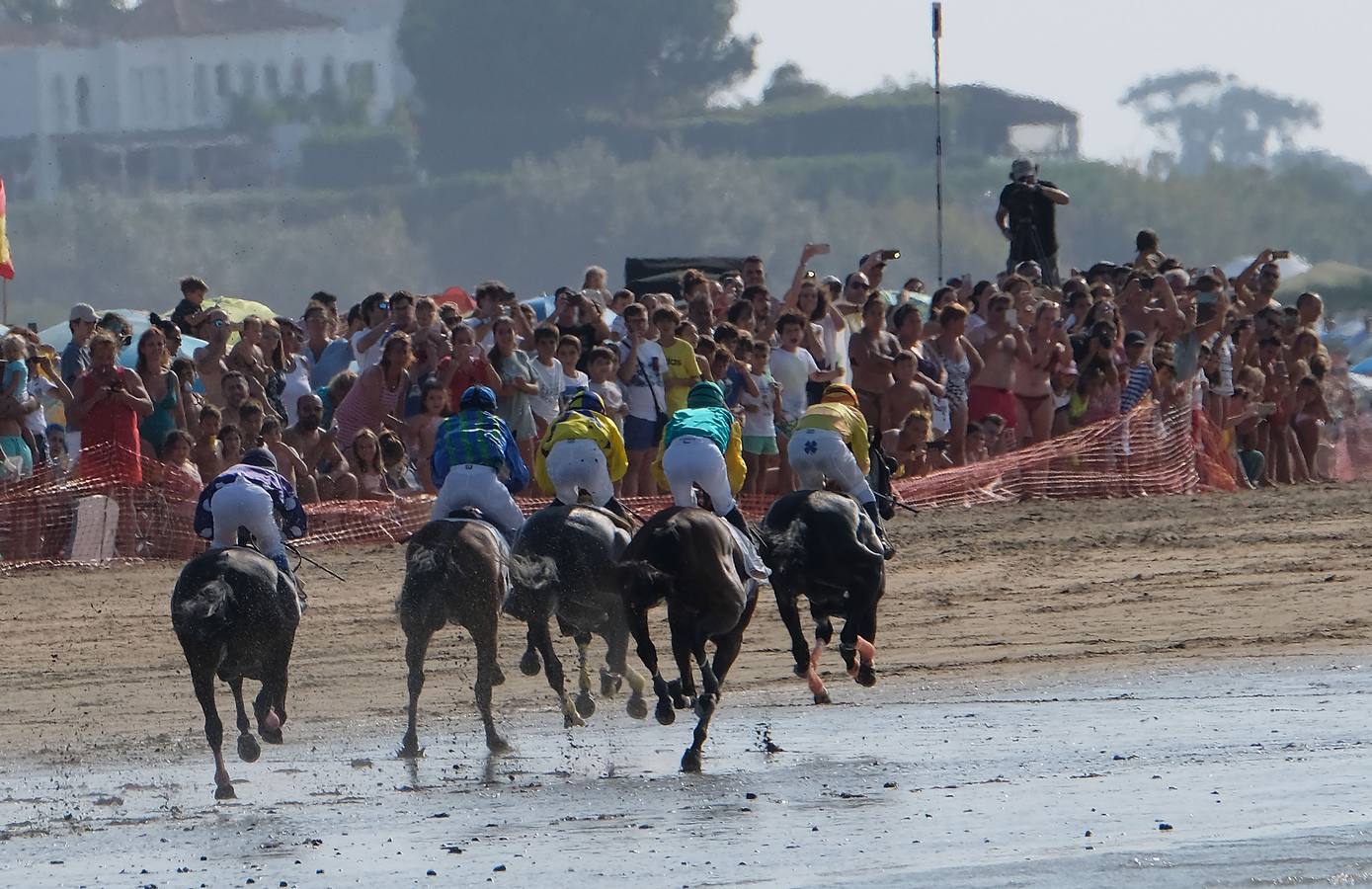 FOTOS: Segundo ciclo de las carreras de caballos de Sanlúcar